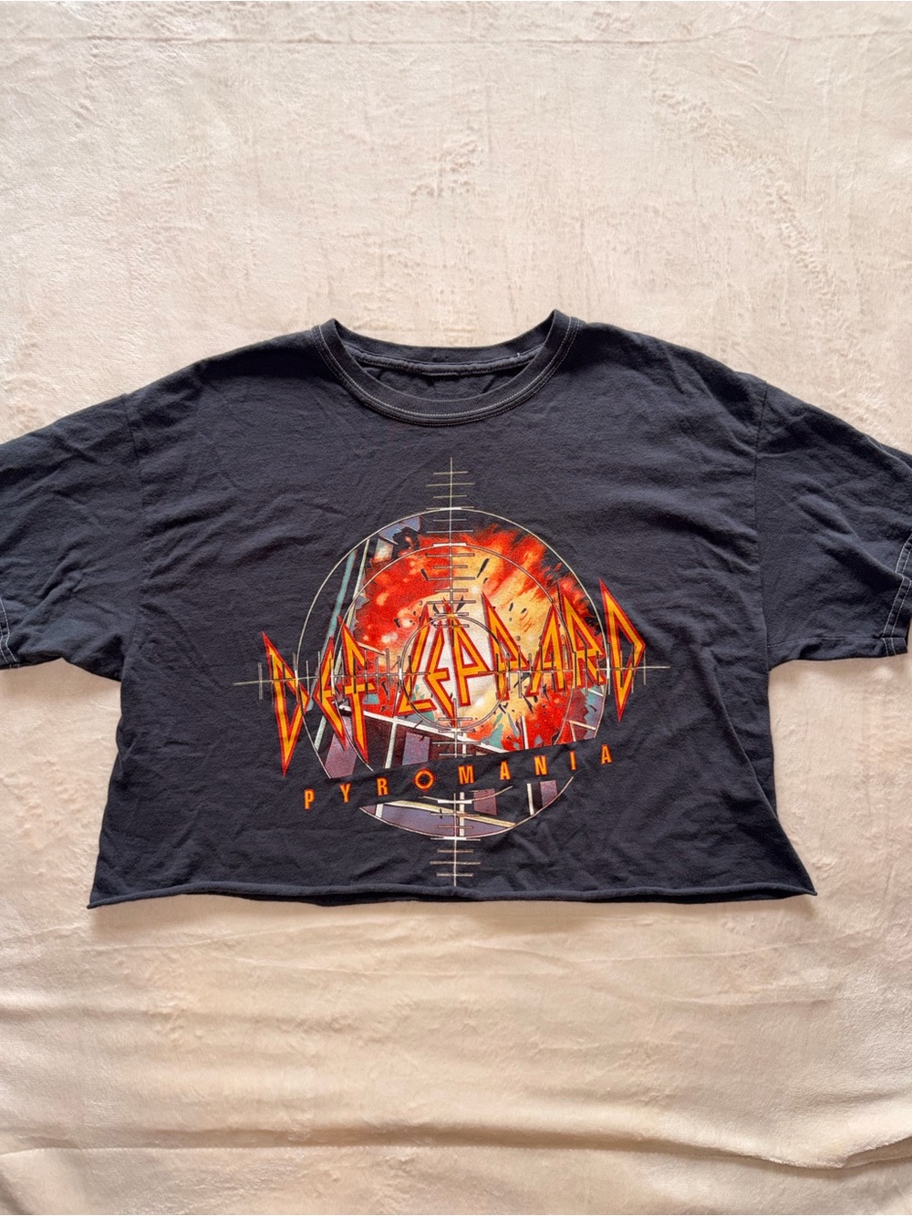 Black 'Pyromania' Graphic Crop band Tee m/l